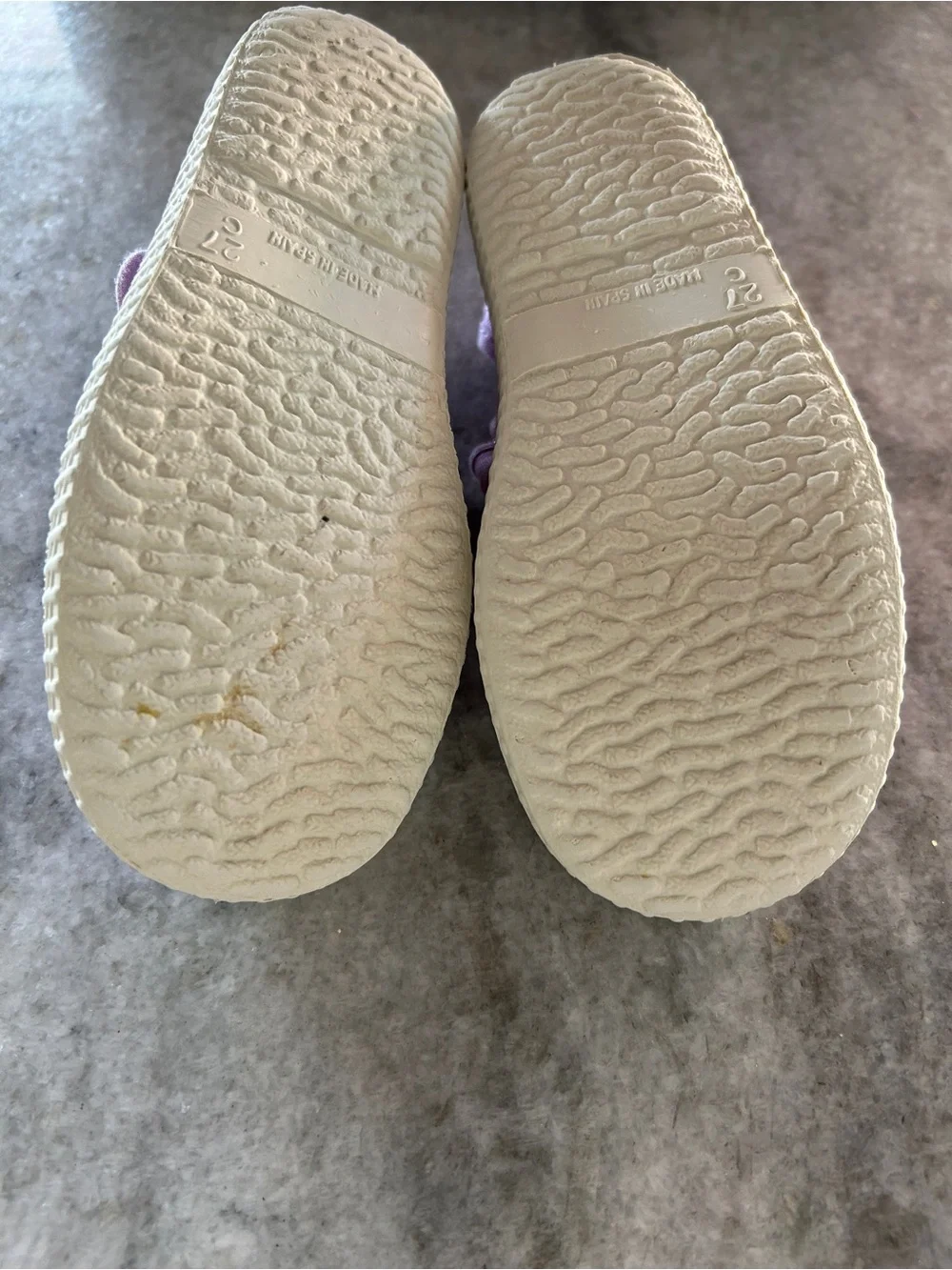 Cienta Kids Canvas Hook-and-Loop Velcro Shoes in Lavender Size 27 10-10.5